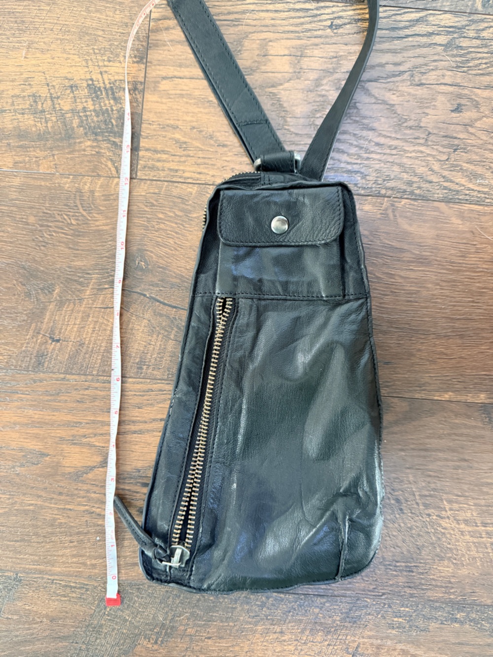 Free People Women's Jagger Slim Leather Sling Bag Black $78